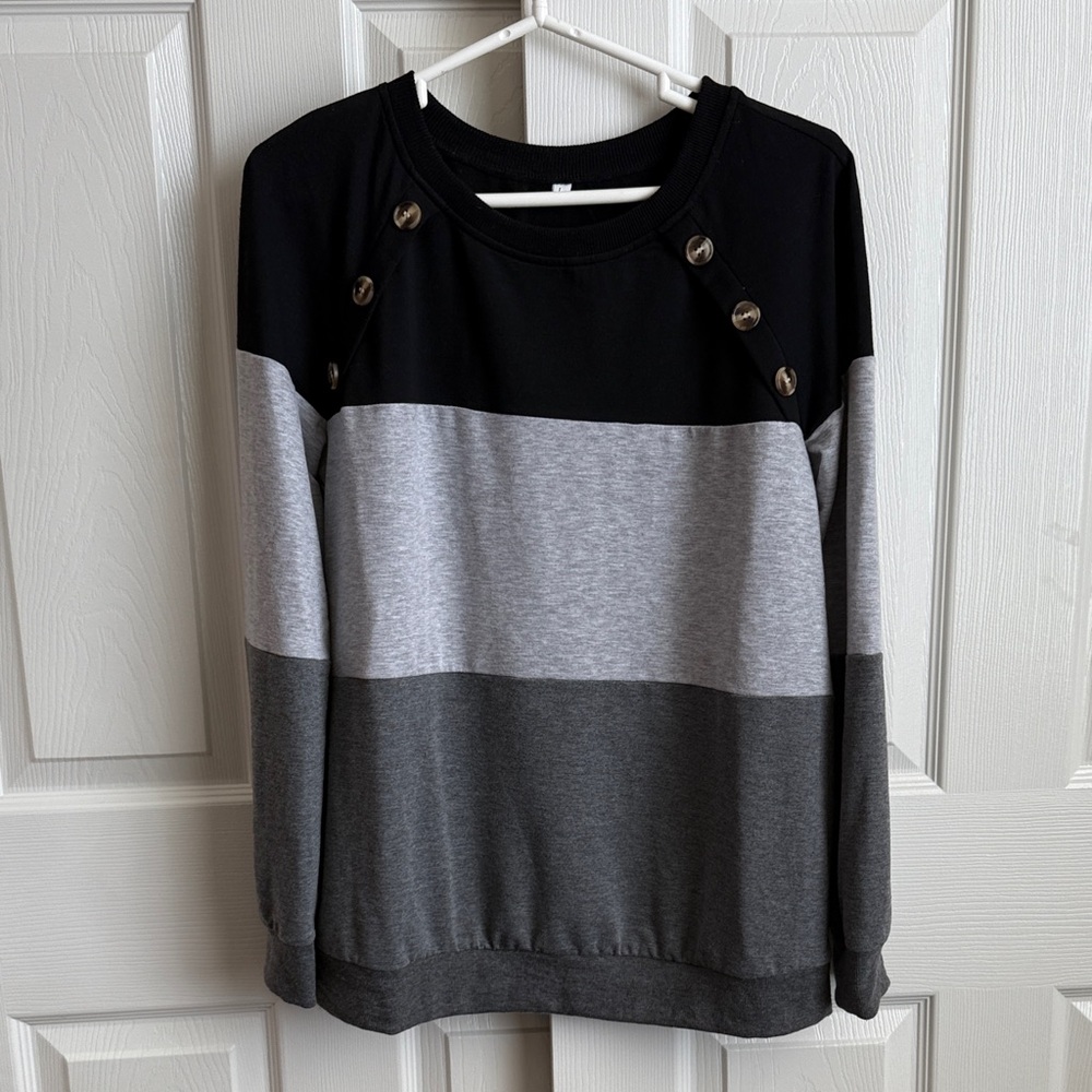 Amazon Black and Gray Colorblock Button-Accent Sweatshirt